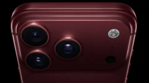 Apple presentó el iPhone 18 Pro y su primer teléfono plegable en el debut de John Ternus como CEO