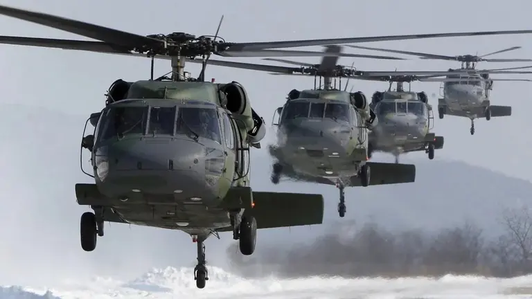 Estados Unidos aprobó la venta de cuatro helicópteros Black Hawk a la Argentina